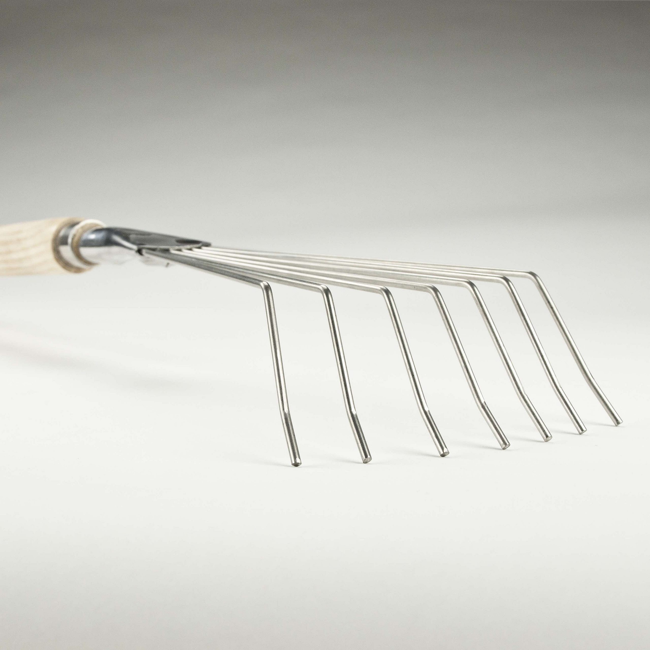 Lehereha lastele saarepuust varrega